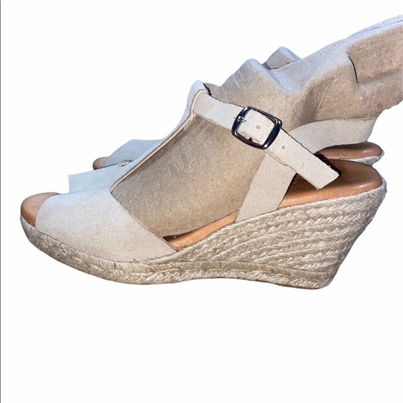 Visanze Collection size 39/US 6 1/2 tan leather wedges - Picture 1 of 6